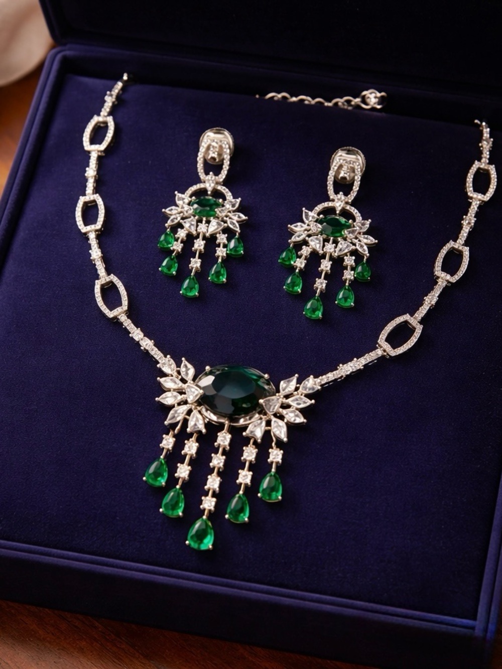 Emerald Green Crystal Teardrop Necklace & Earring Set